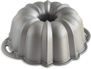 Nordic Ware Anniversary Bundt, 15 C...