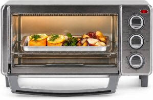 BLACK+DECKER 4-Slice Toaster Oven w...