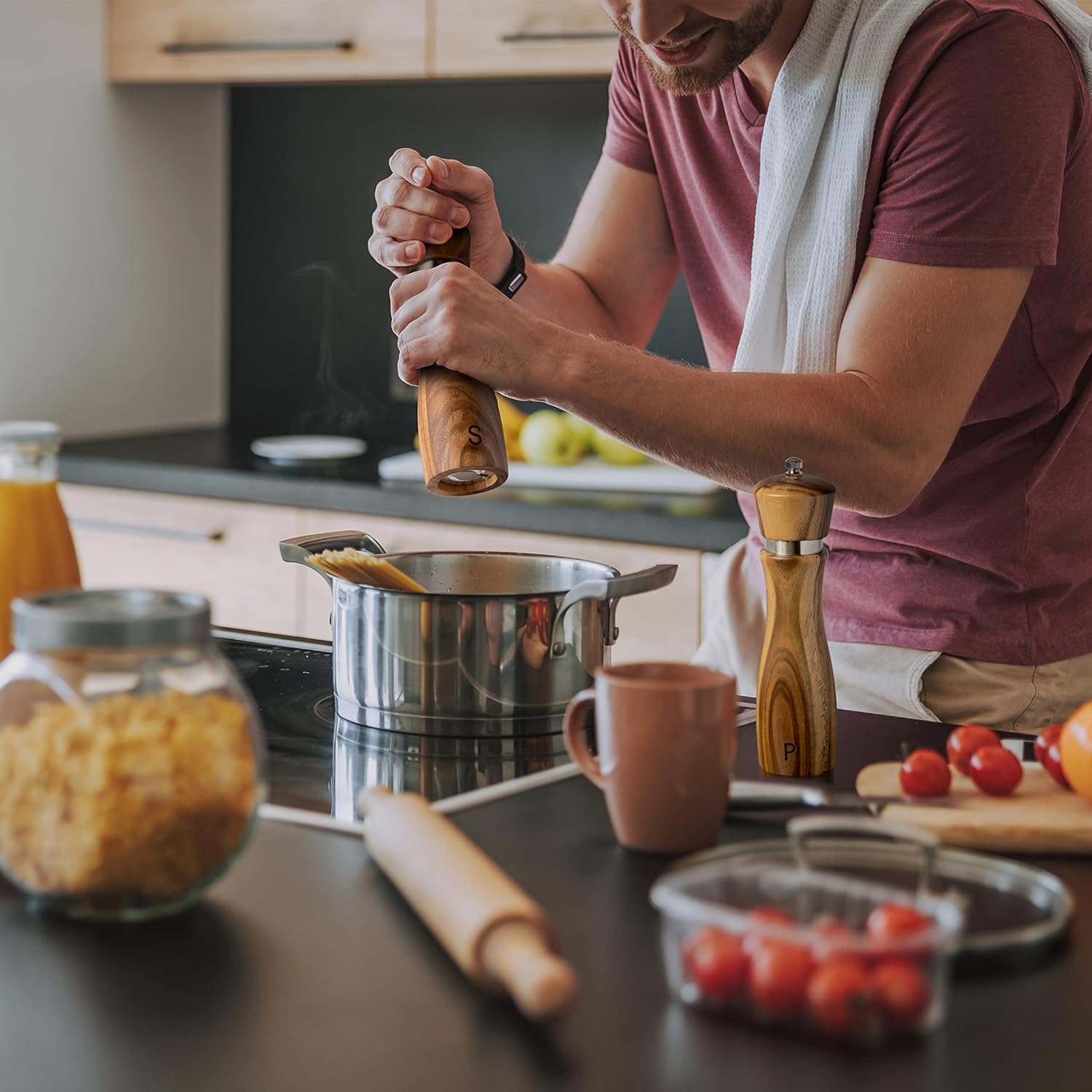 Gennua Kitchen Wooden Salt and Pepper Grinder Set: Refillable Salt & Pepper Mills Adjust for Customized Coarseness, Crafted of Solid Acacia Wood with Ceramic/Stainless Steel Core, 8 Inches Each - Image 6
